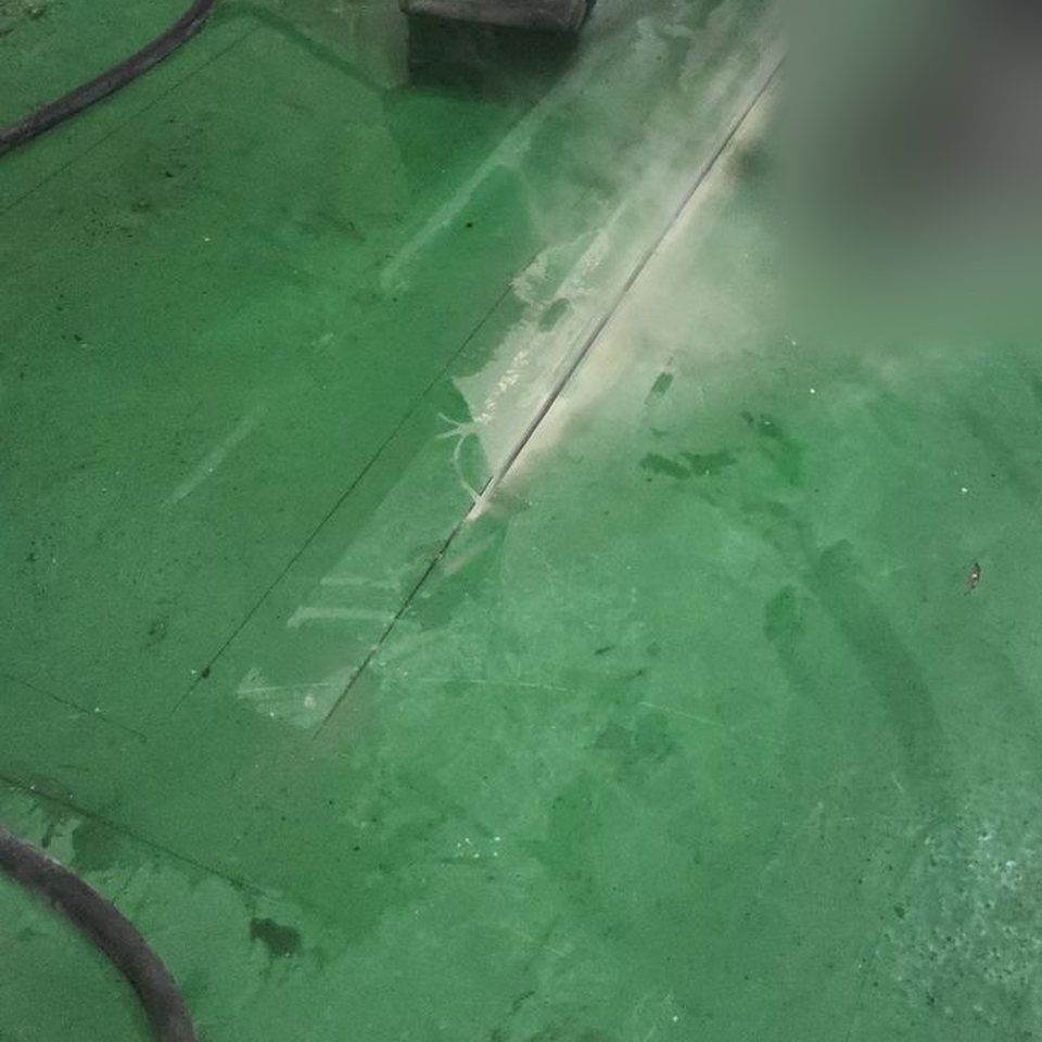 집진기를 달고 컷팅