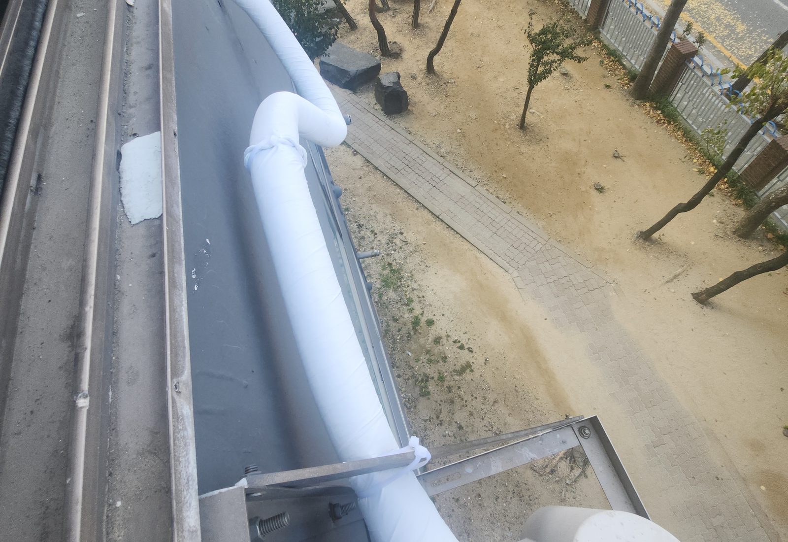 충주·제천·단양 에어컨 배관 보온재 교체·테이핑 시공 현장