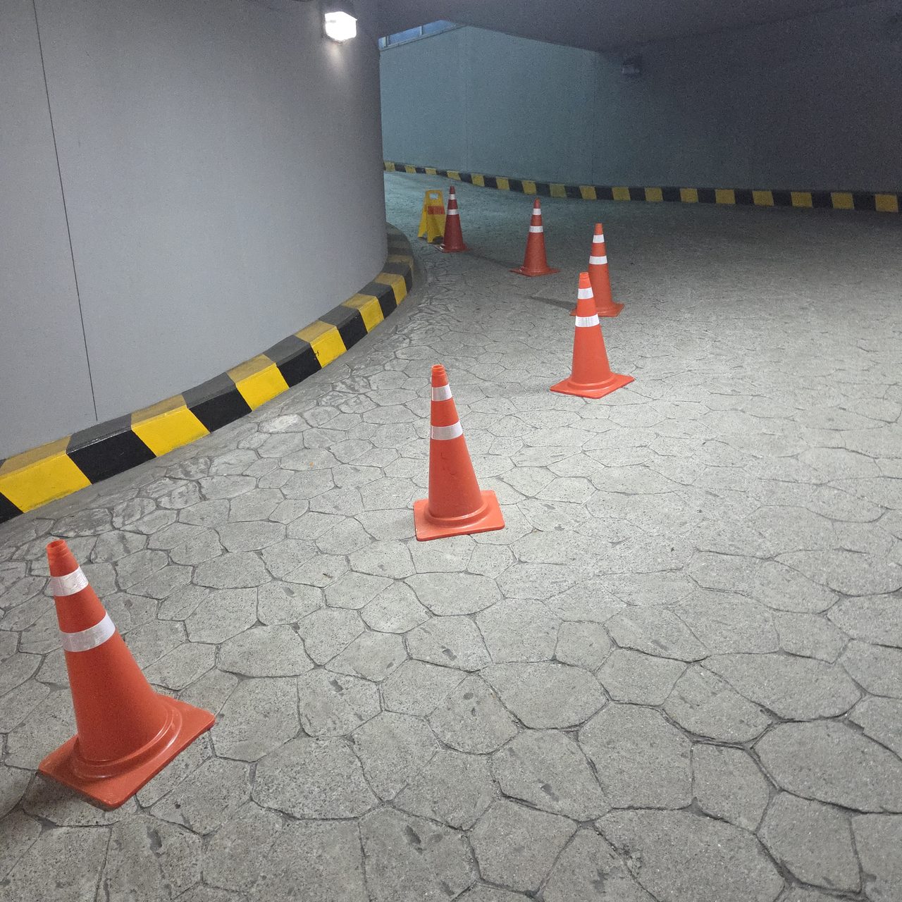라바콘으로 막은 램프