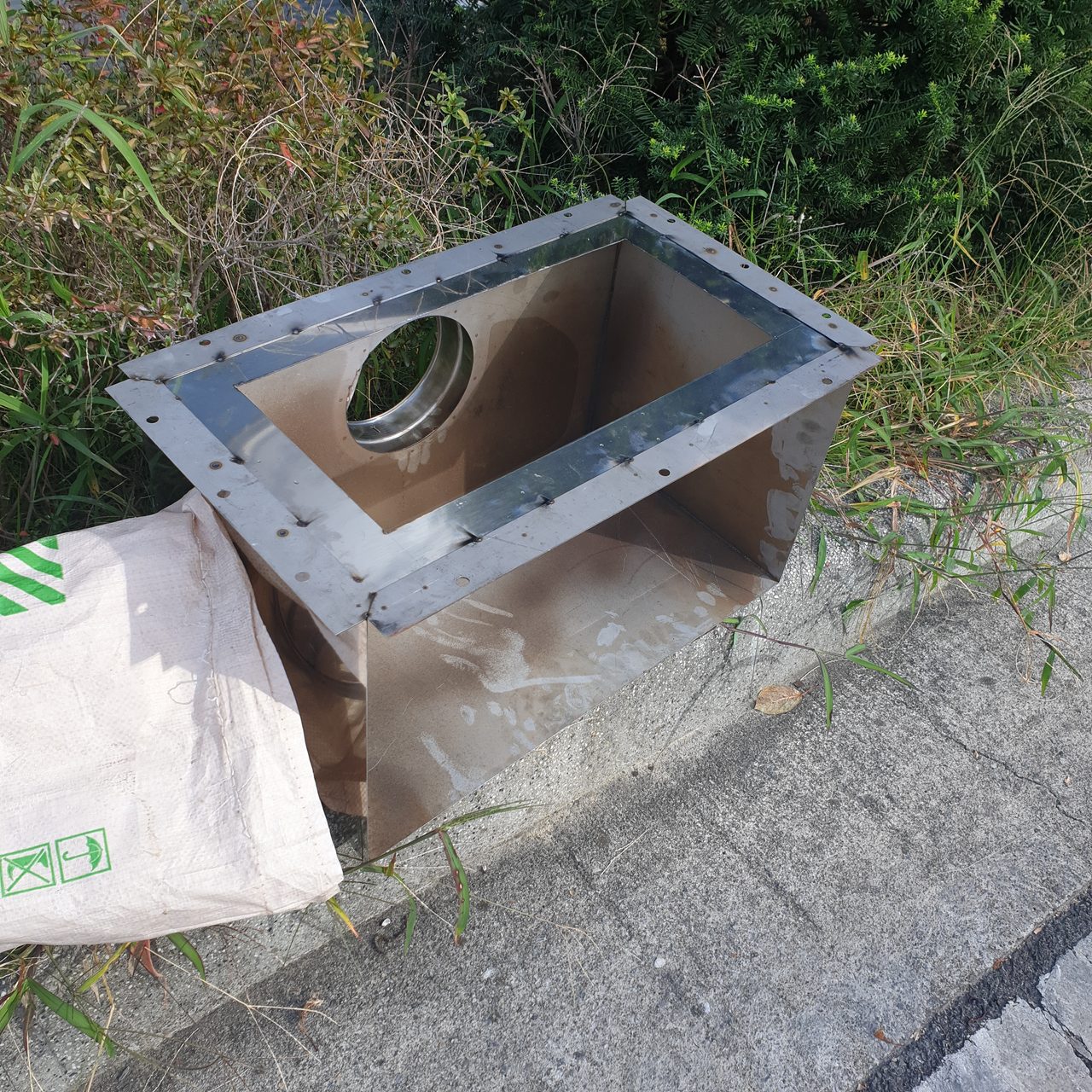 사각 물홈통